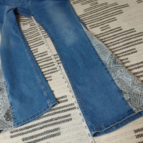 BOHO Paisley Print Flare Leg Jeans 28 - Picture 15 of 16